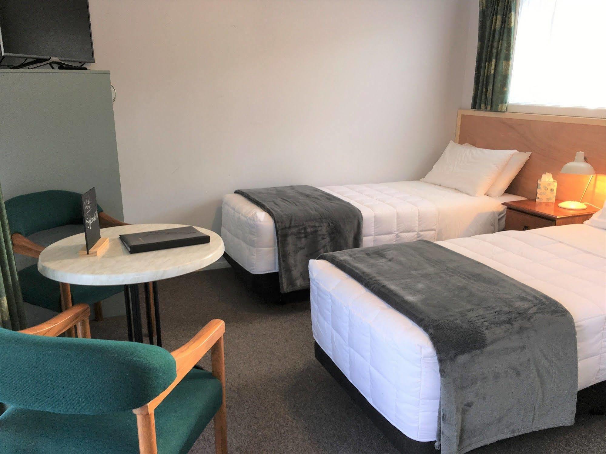 Collingwood Park Motel Екстер'єр фото